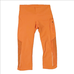 #359 Lululemon leggings size 4 b359